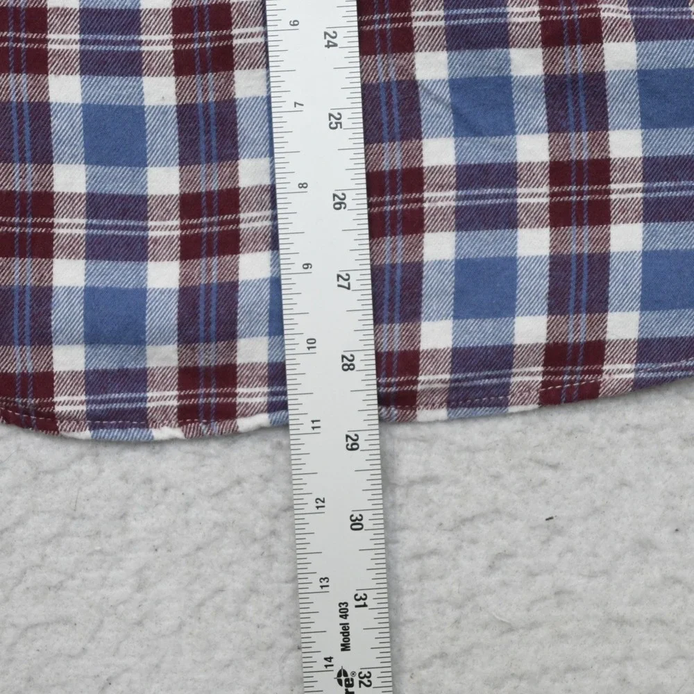 Magellan Outdoors Flannel Button Up Mens M Classic Fit Blue Red Plaid Pocket